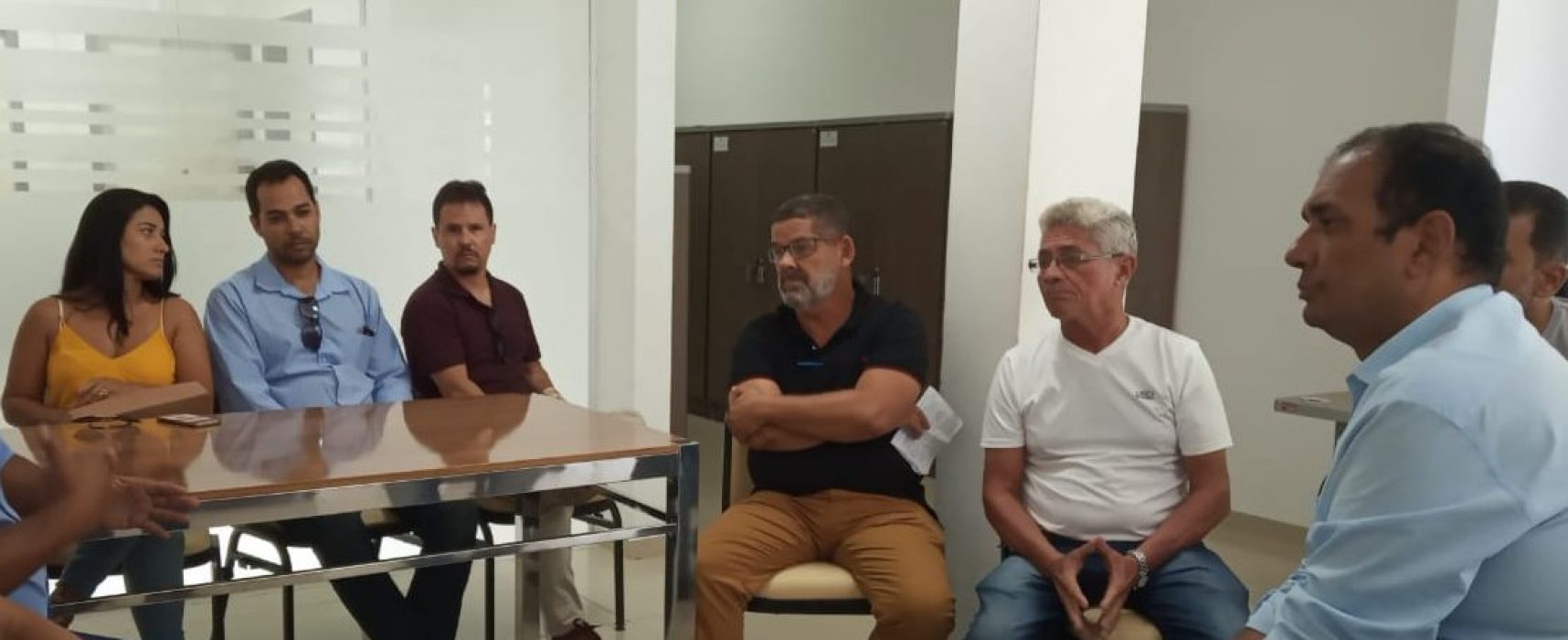 Prefeito recebe comissão de comerciantes para discutir mudanças no trânsito do Malhado
