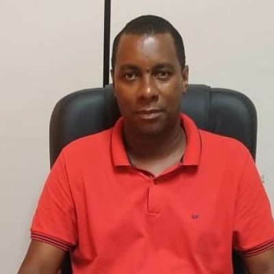 Vereador Luiz Carlos Escuta apresenta diversas proposições em início dos trabalhos
