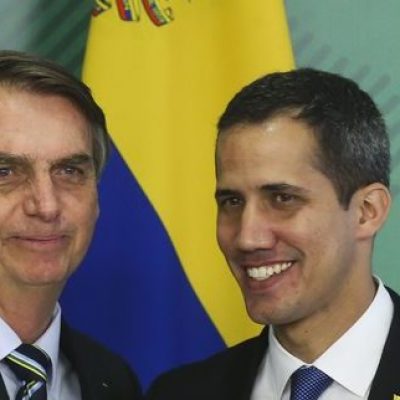 Bolsonaro diz que vai atuar para restabelecer democracia na Venezuela