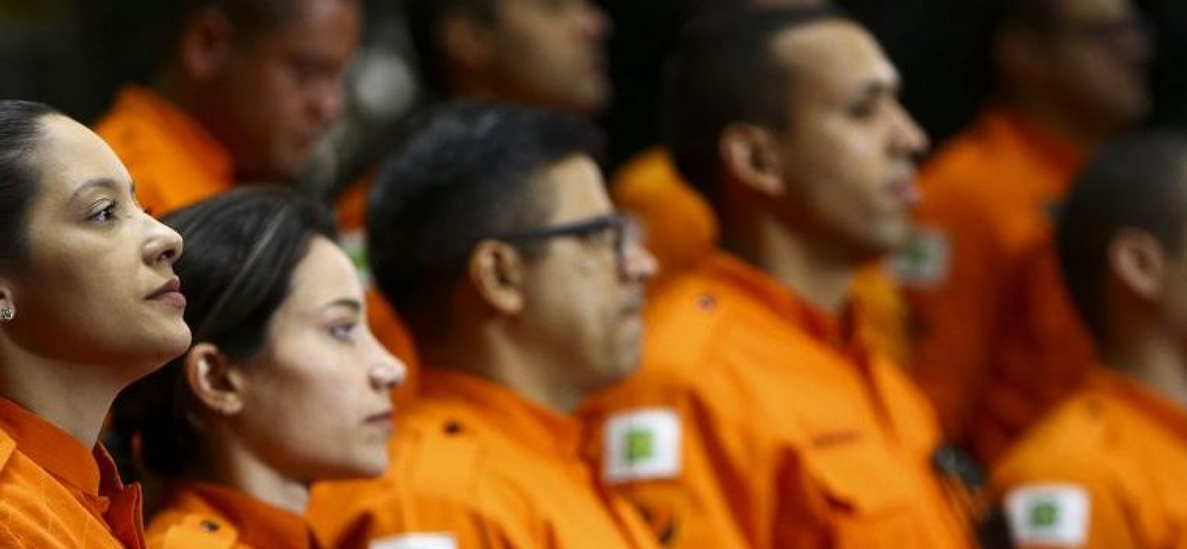 Em homenagem, senadores falam em regras especiais para bombeiros