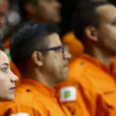 Em homenagem, senadores falam em regras especiais para bombeiros