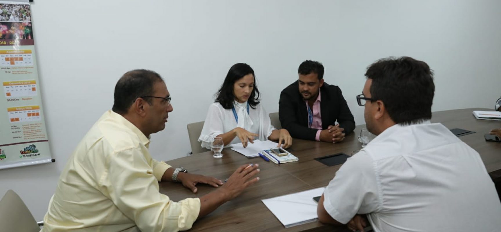 Grato pela Publicação  Prefeito recebe representantes da Caixa para discutir andamento de convênios em Ilhéus