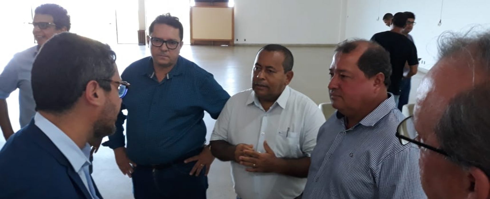 Prefeito de Itacaré solicita ao Estado mais investimentos para o turismo regional