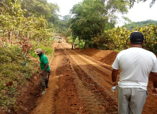 Prefeitura de Itacaré realiza recuperação de diversas estradas