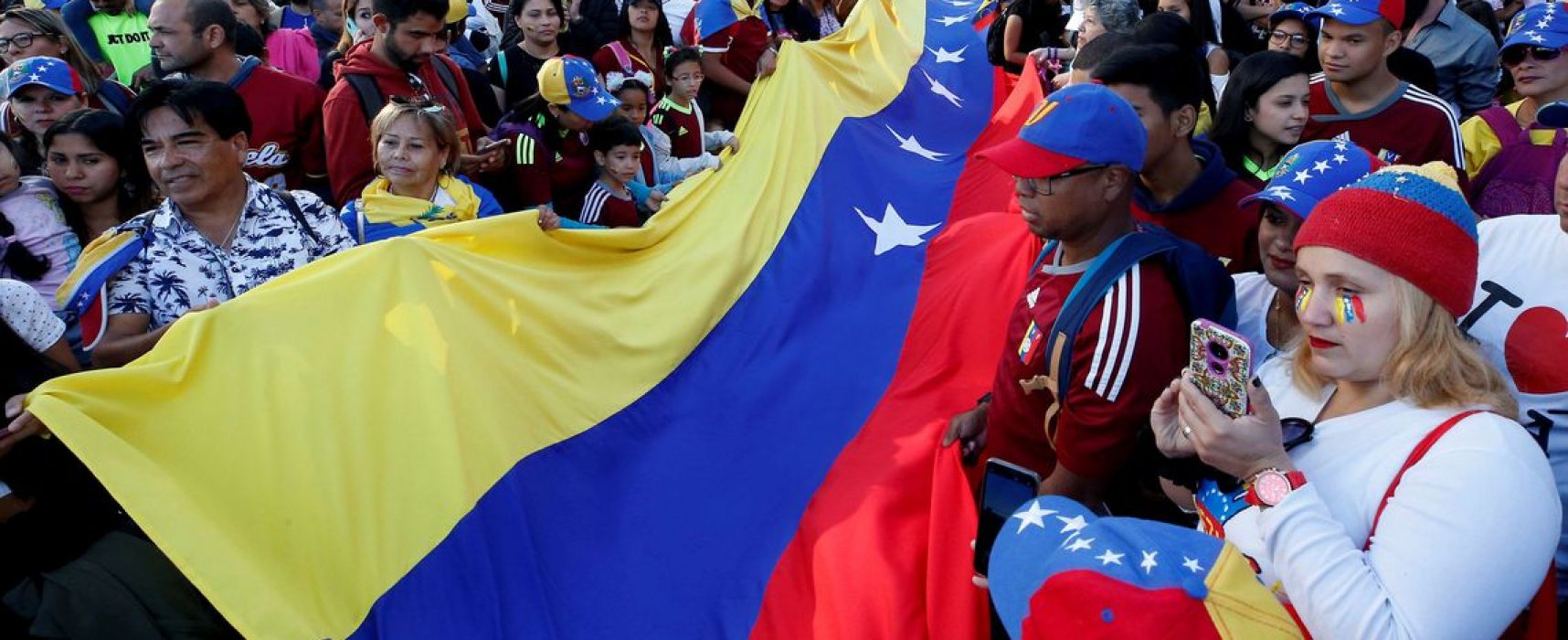 Rússia diz que militares ficam na Venezuela o tempo necessário
