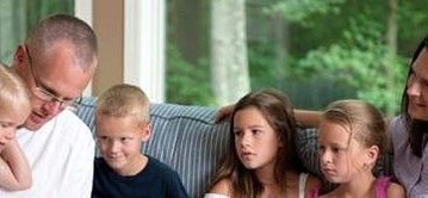 EDUCAÇÃO: Bolsonaro assina projeto de lei sobre educação domiciliar