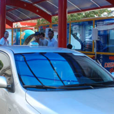 ILHÉUS: VICE-PRESIDENTE DA CÂMARA, VEREADOR ESCUTA, PROPÕE COBERTURAS EM PONTOS DE TAXI