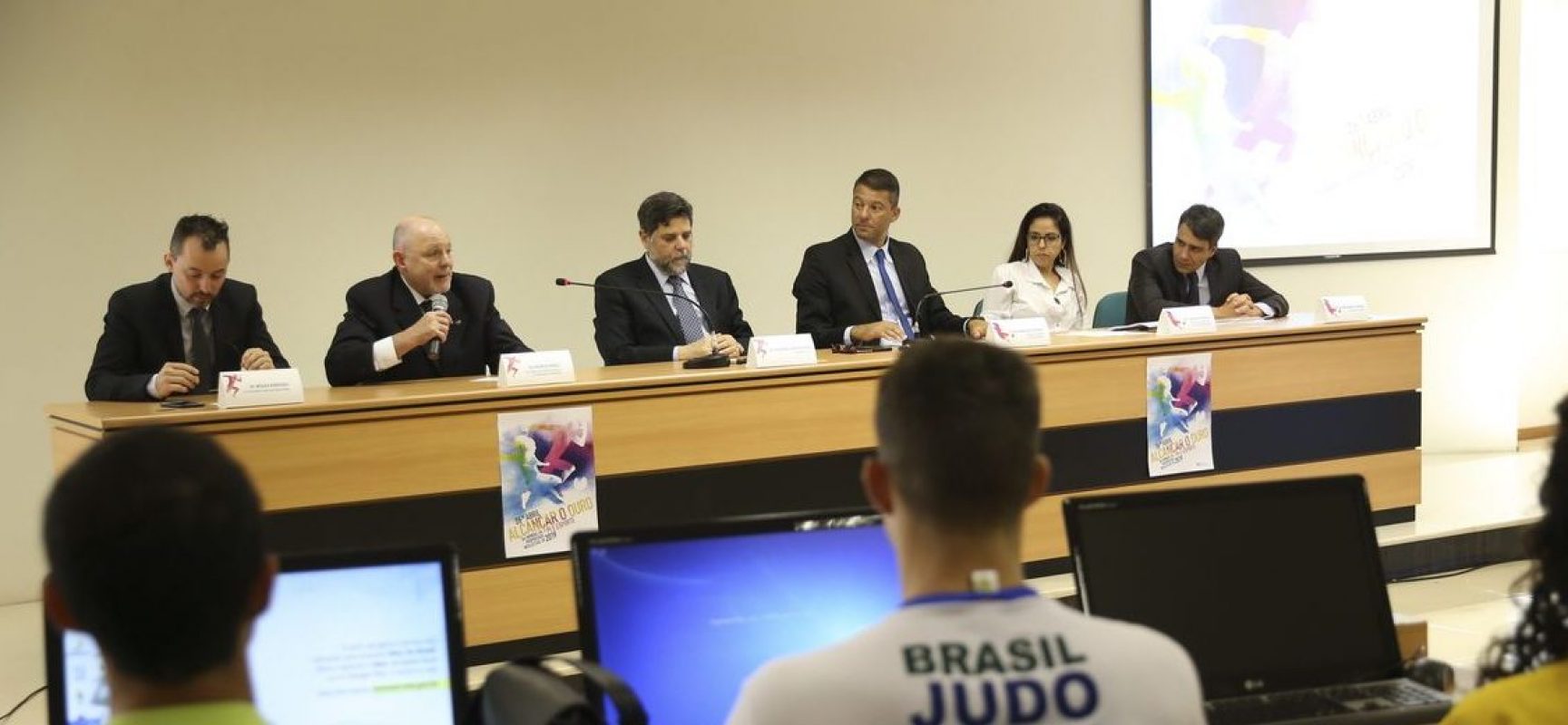 Ministérios estudam incluir direitos autorais em currículos de ensino