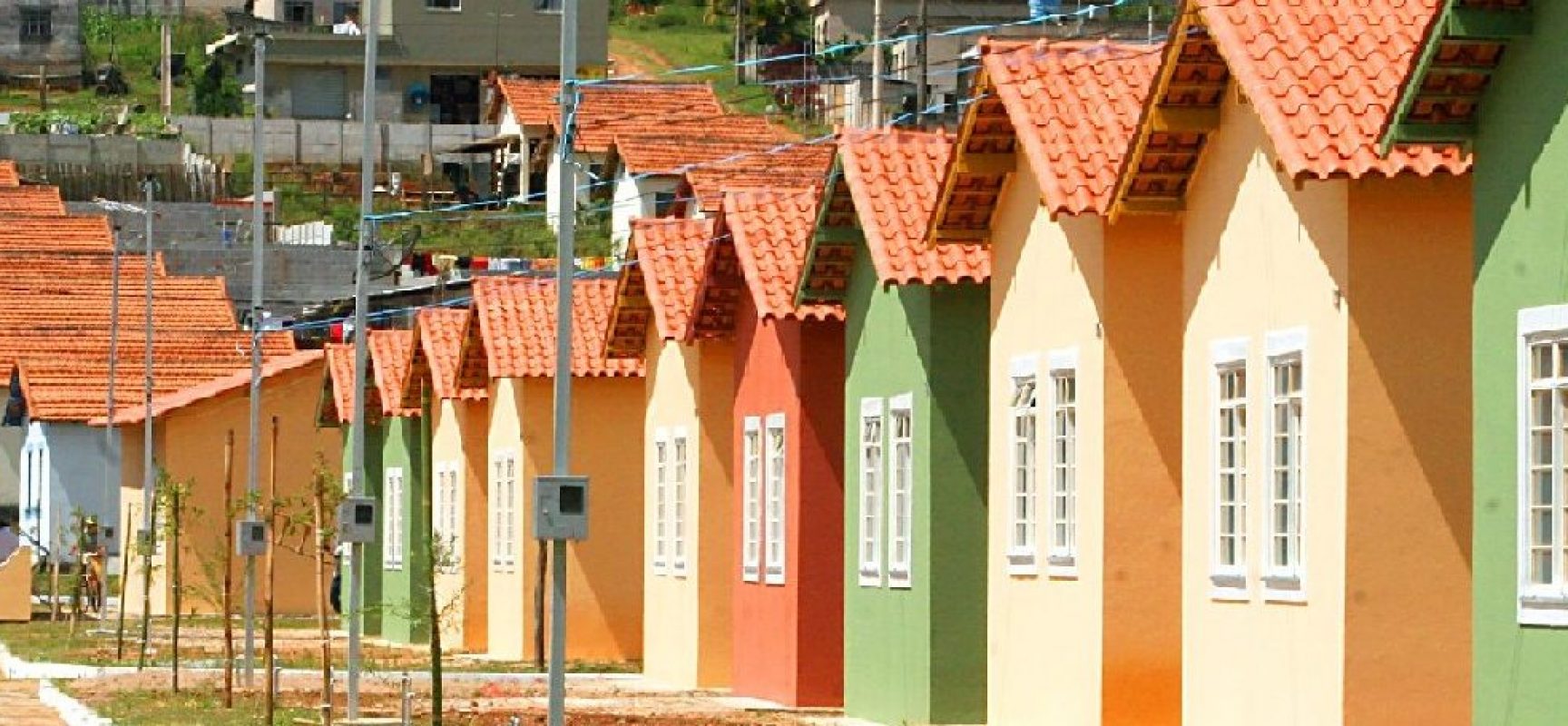 Prefeito de Itacaré sanciona lei que cria o programa habitacional Viver Melhor