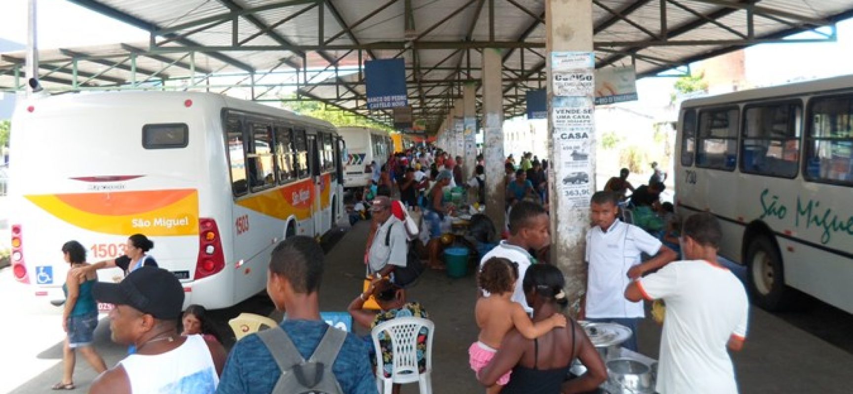 Prefeitura faz operação surpresa e retira ônibus de circulação em Ilhéus