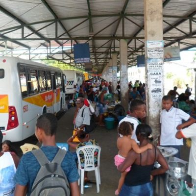 Prefeitura faz operação surpresa e retira ônibus de circulação em Ilhéus