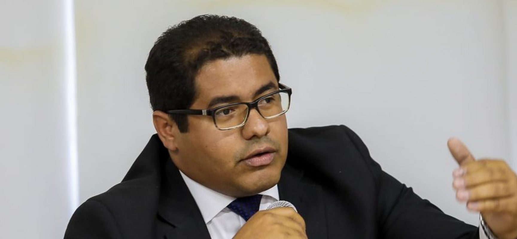 Proger destaca entendimento do STF sobre afastamento de servidores não estáveis