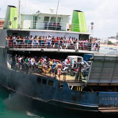 AUTORA DE INDICAÇÃO, FABÍOLA COMEMORA REDUÇÃO DA TARIFA NO FERRY PARA BICICLETAS