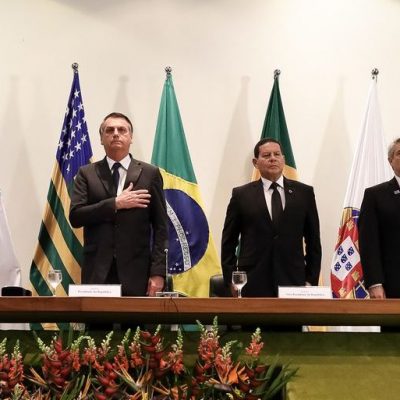 Bolsonaro pede que novos diplomatas trabalhem por um Brasil aberto