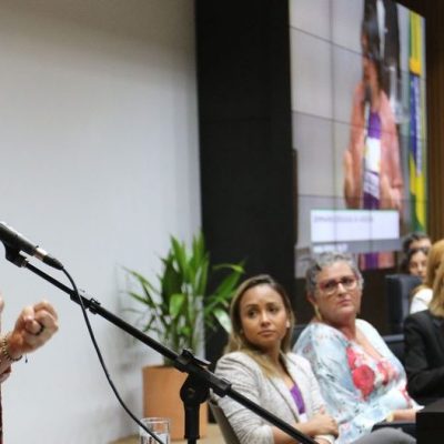 Governo vai lançar campanha de incentivo à adoção tardia