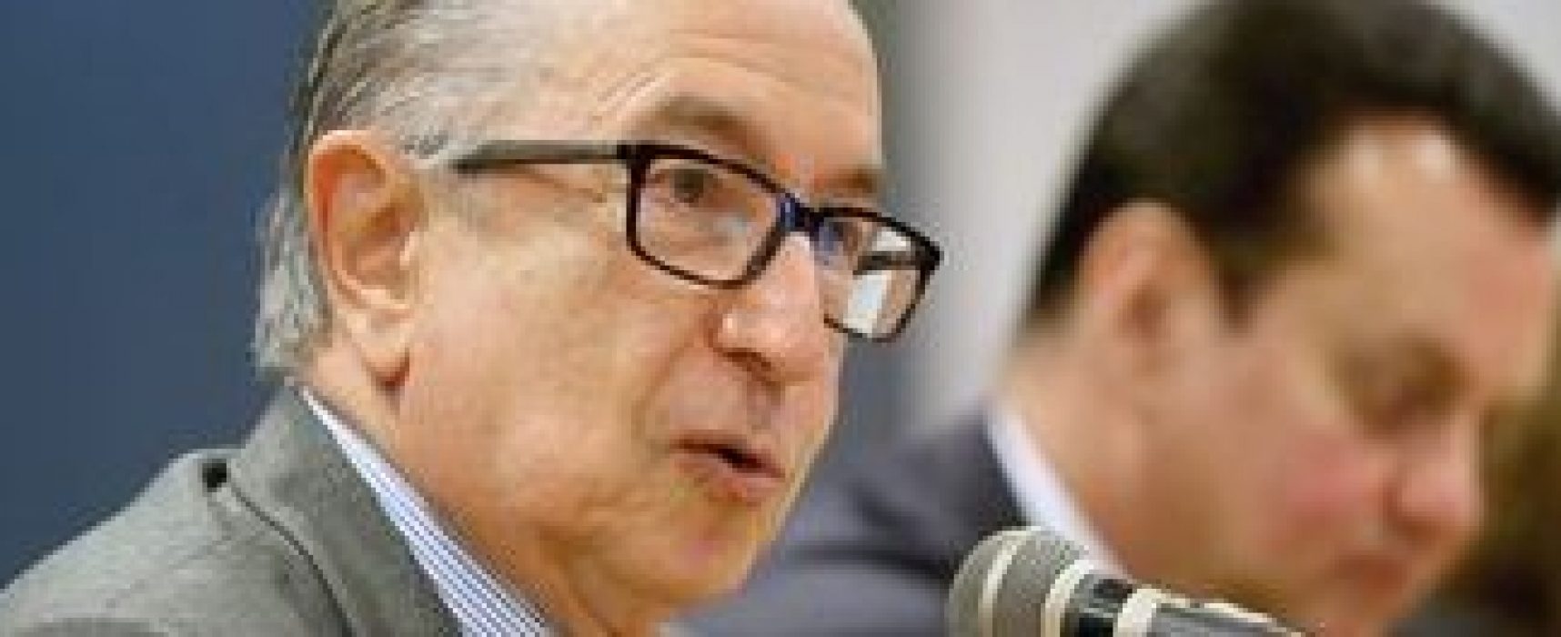 Mudança em MP restringe trabalho da Receita, diz Marcos Cintra