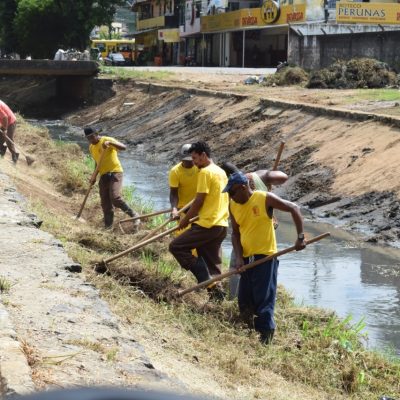 Operação Cidade Limpa continua com limpeza do canal do Malhado