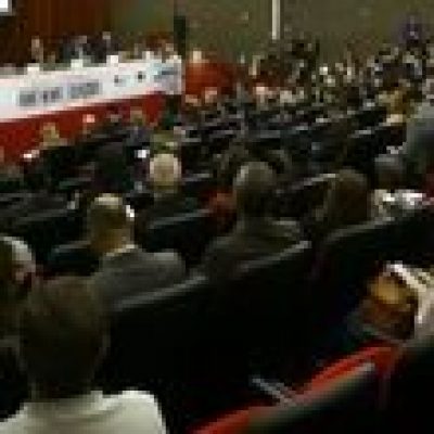 Pesquisadores: legislação do país é limitada para combater fake news