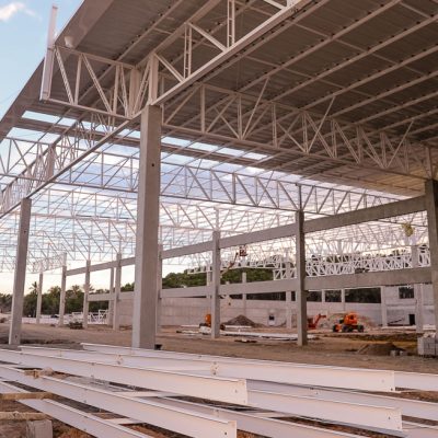 Prefeito visita obras do Assaí que vai gerar centenas de empregos