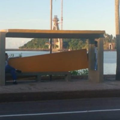 Sutram diz que já identificou vândalos que danificaram  abrigos construídos por empresa de ônibus