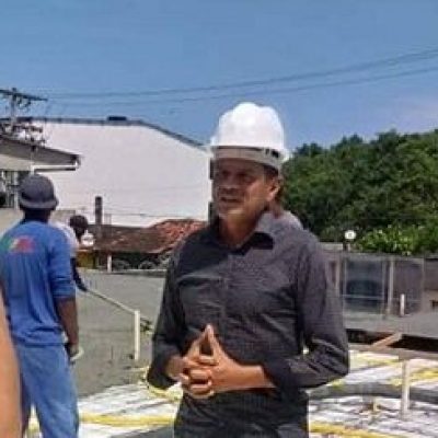 Vereador Juarez Barbosa visita a construção do Posto de Saúde da Princesa Isabel