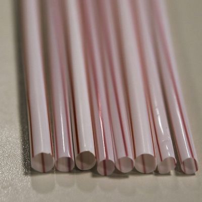Alesp aprova proibição de canudos de plástico em todo o estado