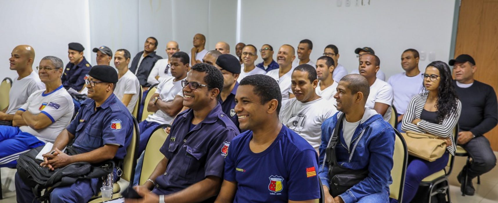 Combate ao trabalho escravo e infantil foi tema de debate com agentes da GCM
