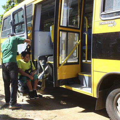 Itacaré recebe novo ônibus escolar do Programa Caminho da Escola