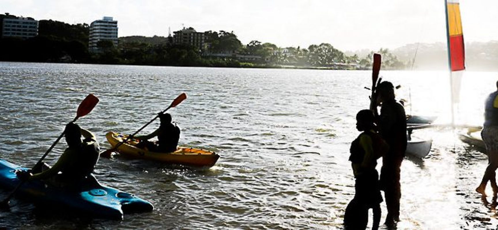 Prefeito de Ilhéus visita projeto social Sementes de Cristo