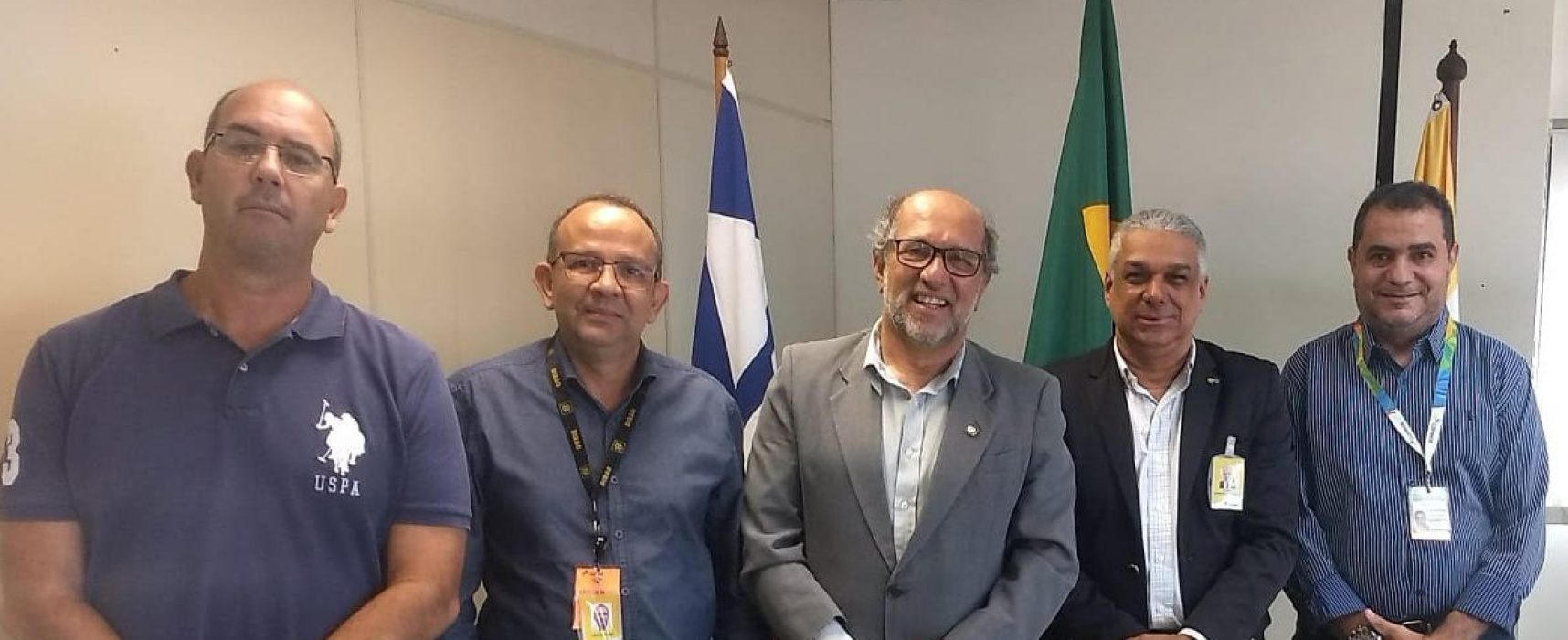 Atualização dos logradouros de Ilhéus discutida nos Correios em Salvador