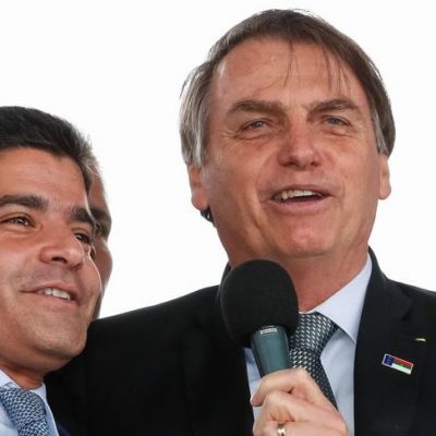Bolsonaro inaugura aeroporto em Vitória da Conquista, na Bahia