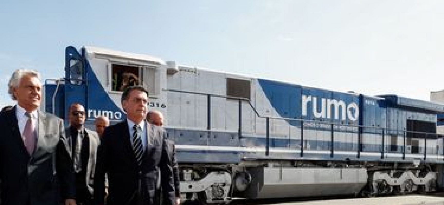 Contrato de concessão da Ferrovia Norte-Sul é assinado em Anápolis