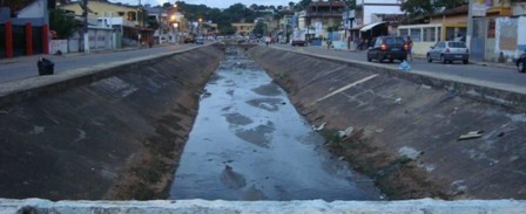 Nerival Reis cobra ao Executivo guarda-corpo nos pontilhões no canal do Malhado