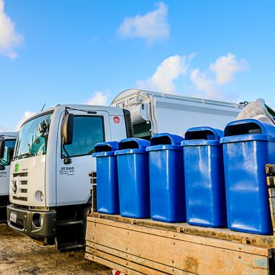 Novos caminhões intensificam Operação Cidade Limpa em Ilhéus
