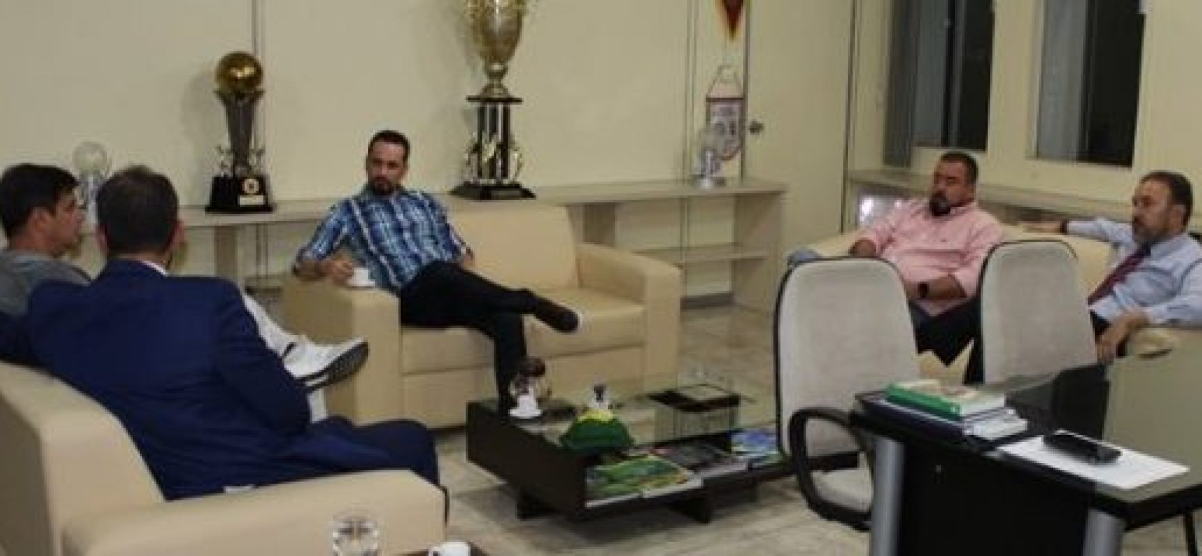 Presidência da FBF recebe diretoria do Jacuipense e celebra acesso