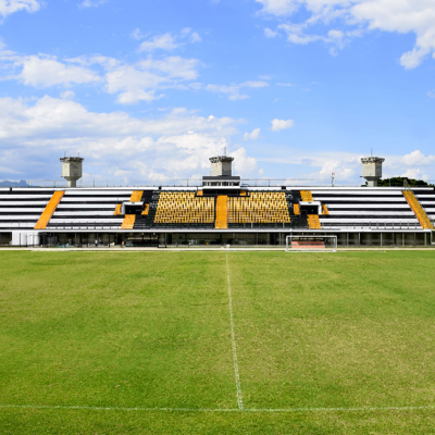 Time com refugiados vence 1º turno do Carioca da Série B2