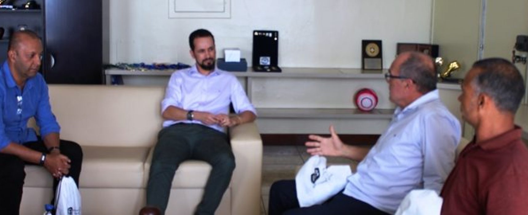 PREFEITO DE QUIJINGUE REVELA INVESTIMENTOS NO ESPORTE