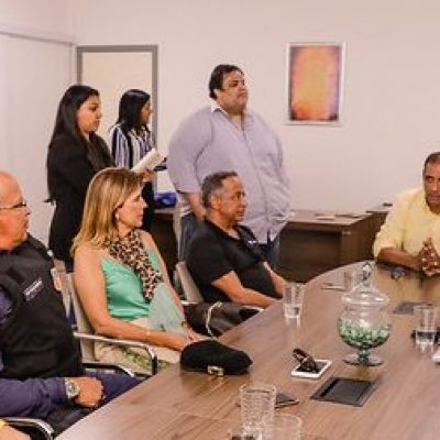 Prefeitura celebra protocolo de intenções para reordenamento da Praia do Cristo