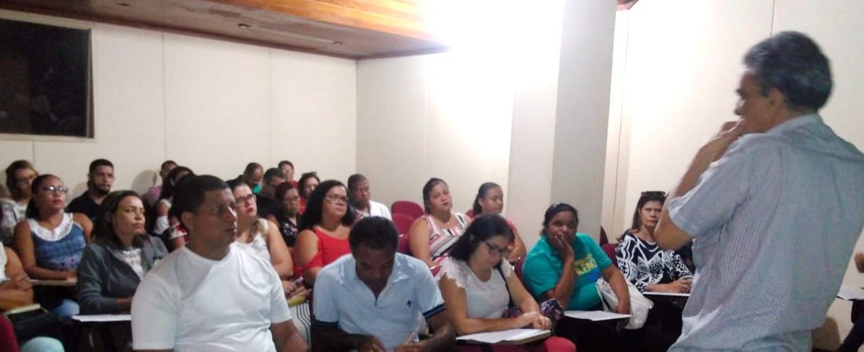 Sesau realiza reunião com marcadores de exames do município