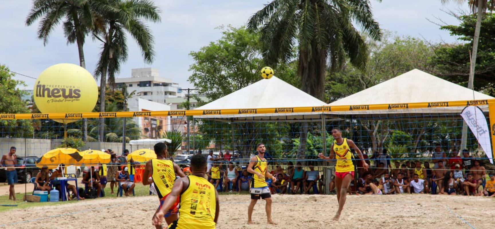 Etapa do Circuito Ilheense de Futevôlei agita as areias da cidade