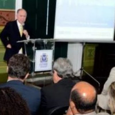 JOÃO LEÃO DETALHA PROJETO DA PONTE SALVADOR-ITAPARICA PARA VEREADORES