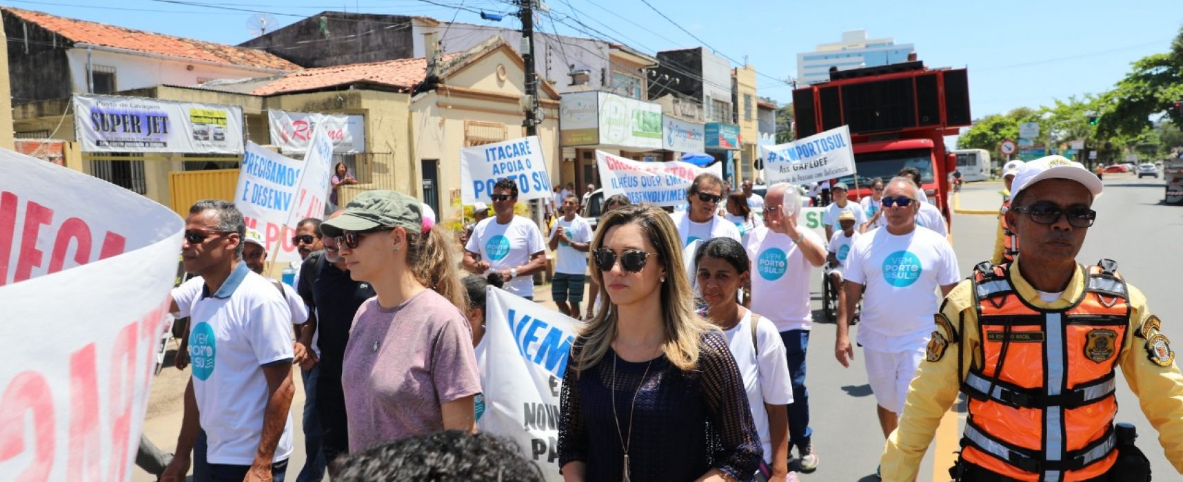 Vem Porto Sul: Ilhéus realiza passeata em apoio ao projeto do complexo