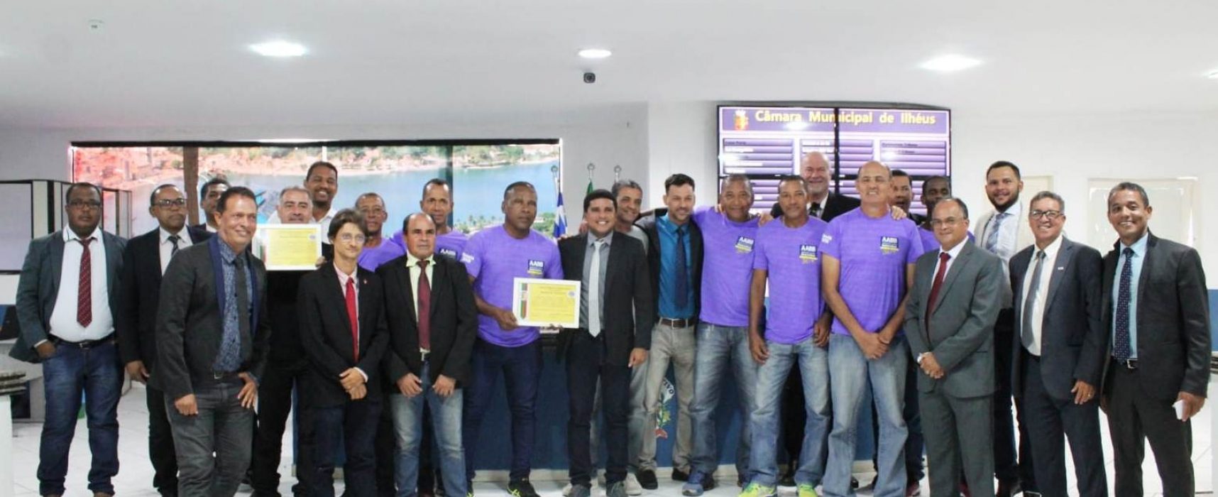 Equipe de futebol Sênior da AABB é homenageada na Câmara de Ilhéus