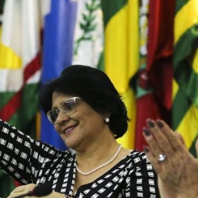 Damares diz que falta de saneamento é violação aos direitos humanos