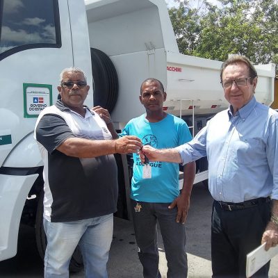 Itabuna recebe caminhão basculante