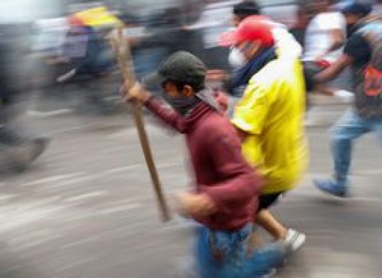 Número de mortos em protestos no Equador chega a cinco