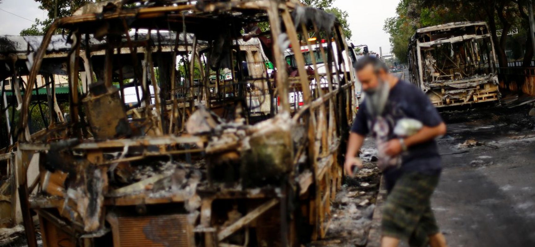 Pelo menos 11 pessoas morrem durante protestos no Chile