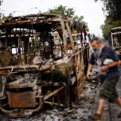 Pelo menos 11 pessoas morrem durante protestos no Chile