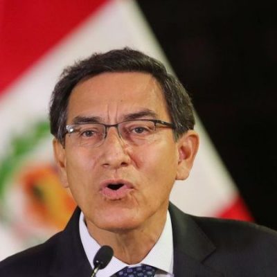 Presidente do Peru anuncia dissolução do Congresso