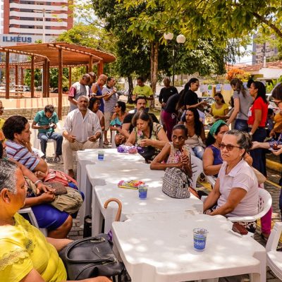 Usuários do CAPS de Ilhéus realizam exposição de artesanato